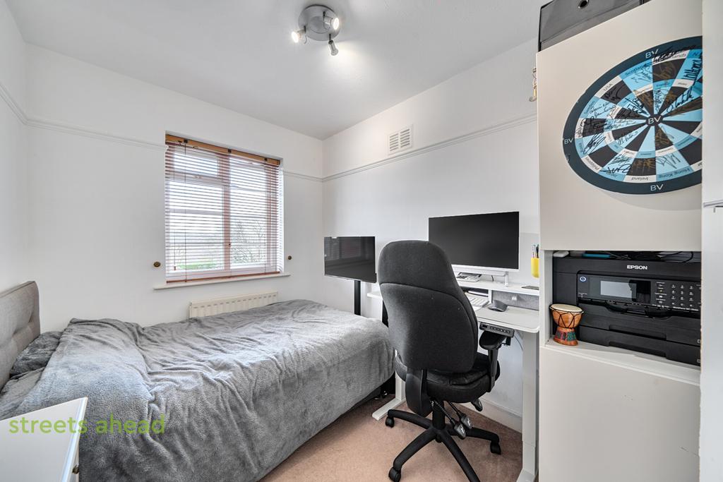 33b52064-a6ad-457...