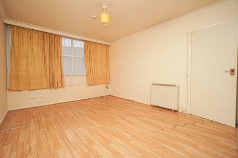 2 bedroom flat for sale, Flat 2 Alan Court, 1 Terrace Road, St Leonards-on-Sea, East Sussex, TN37 6BL