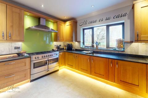 4 bedroom detached house for sale, Hope Shield, Washington NE38