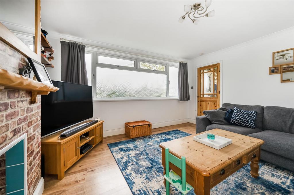 Living Room.jpg