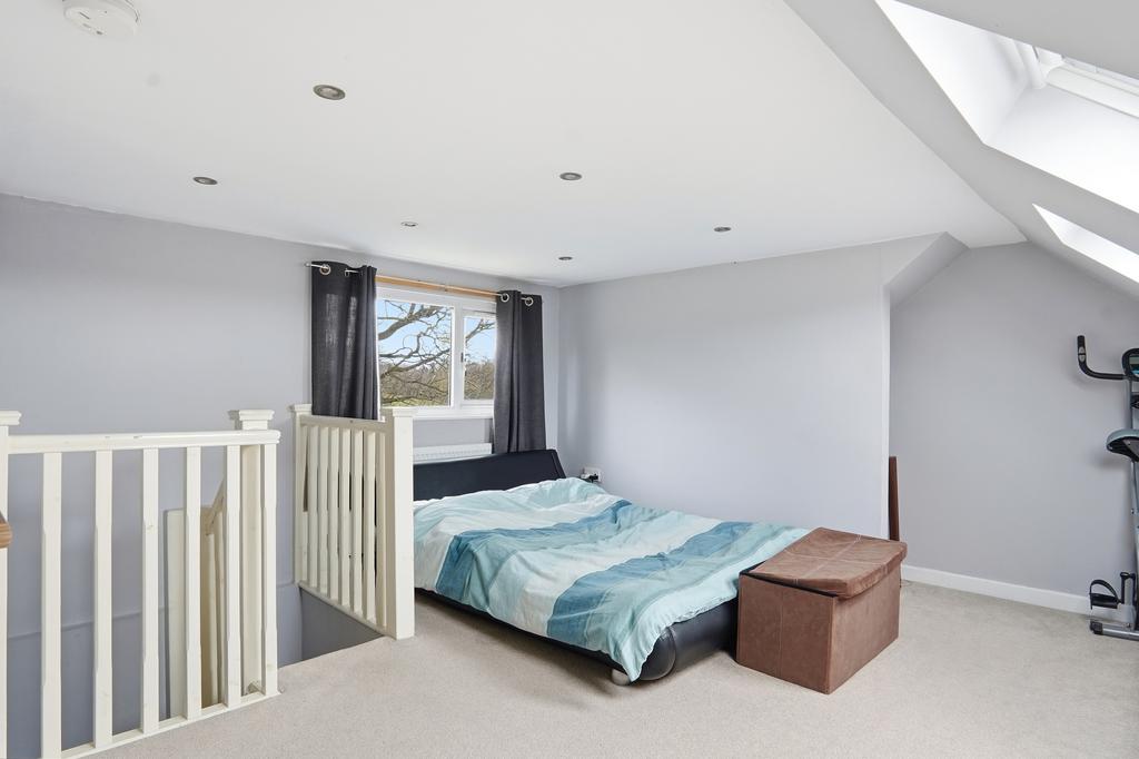 Queenswooddrive015