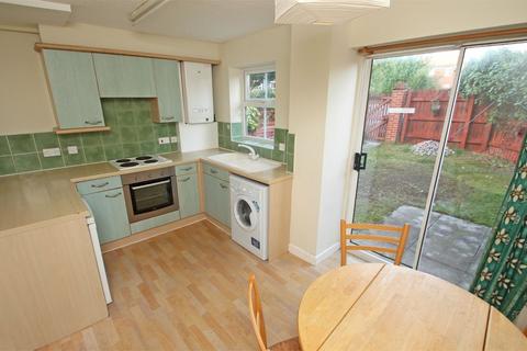 2 bedroom end of terrace house to rent, Heron Street, Hulme, Manchester, M15