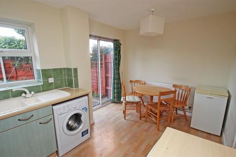 2 bedroom end of terrace house to rent, Heron Street, Hulme, Manchester, M15