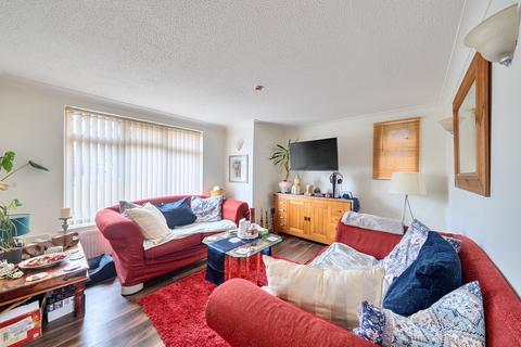 undefined, Borrowdale Avenue, Bedfordshire LU6