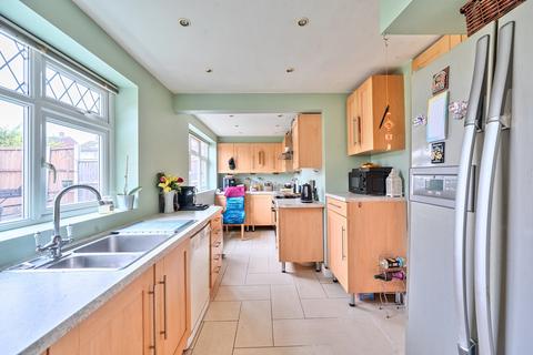undefined, Borrowdale Avenue, Bedfordshire LU6