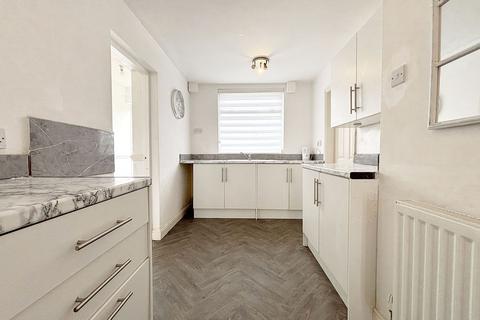 2 bedroom semi-detached house for sale, Carlton Close, Wigan, WN4 9UX