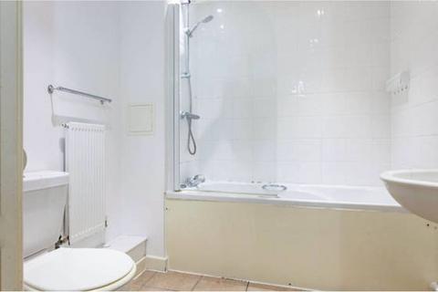 1 bedroom flat to rent, North Street, Barking, IG11