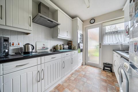 2 bedroom maisonette for sale, Ladycroft Way, Farnborough Village, Orpington, Kent, BR6