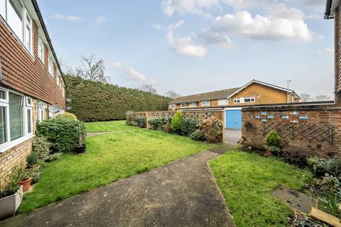 2 bedroom maisonette for sale, Ladycroft Way, Farnborough Village, Orpington, Kent, BR6