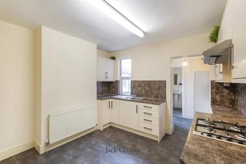 2 bedroom terraced house for sale, Lodge Road, Tonbridge