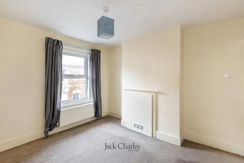 2 bedroom terraced house for sale, Lodge Road, Tonbridge