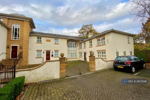 2 bedroom flat to rent, Lane Court, Manchester, M14