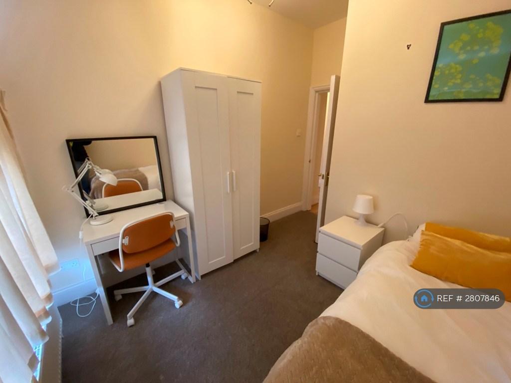 Bedroom2