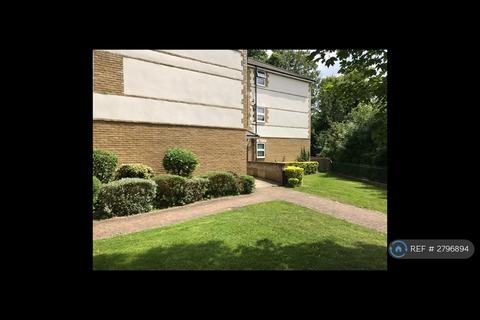 2 bedroom flat to rent, Birdhurst Rise, South Croydon, CR2