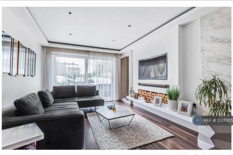 undefined, Rotherhithe Street, London, SE16