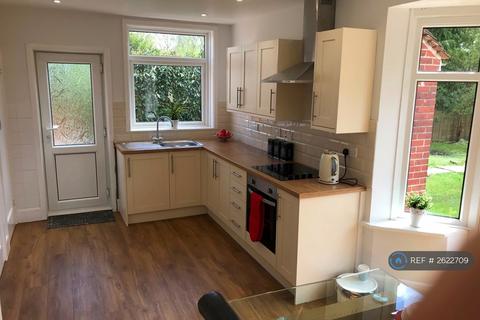 1 bedroom in a house share to rent, Velmore Road, Chandler's Ford, Eastleigh, SO53