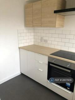 2 bedroom flat to rent, Osprey House, London, SE19