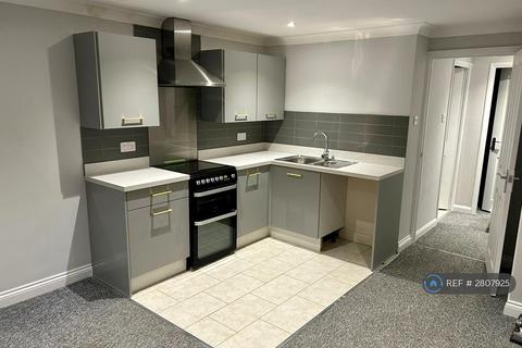 1 bedroom flat to rent, Gainsborough Court, Corby, NN18