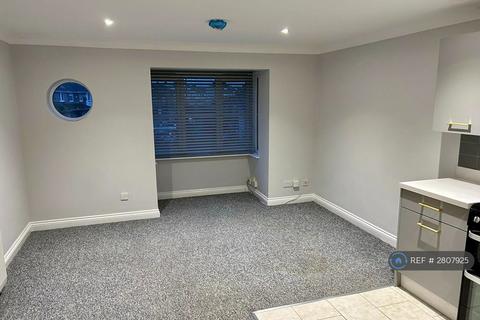 1 bedroom flat to rent, Gainsborough Court, Corby, NN18