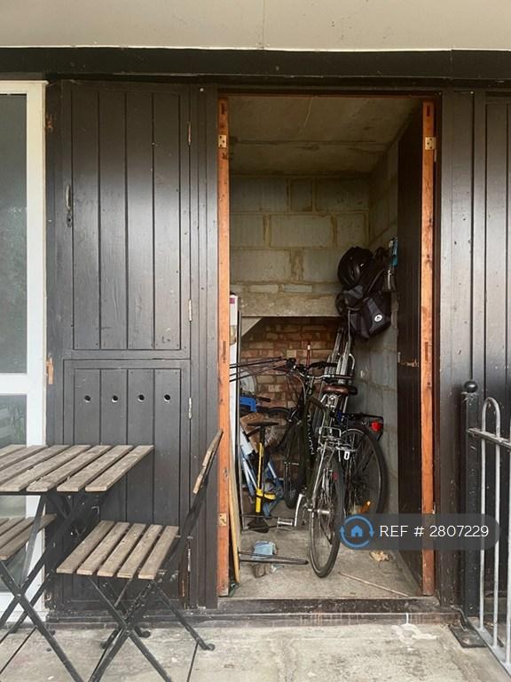 Bike Store / Garden Shed