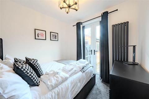 2 bedroom bungalow for sale, Kingfisher Way, Leeds, West Yorkshire