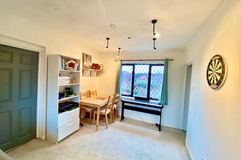 undefined, Robina Close, Northwood. HA6