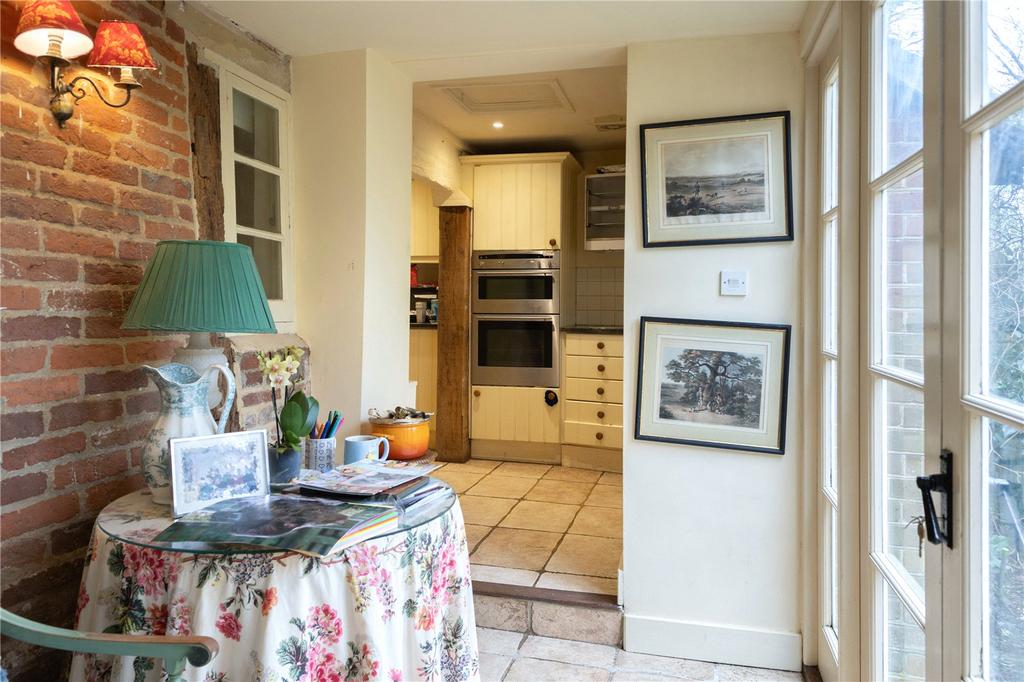 Hall/Kitchen