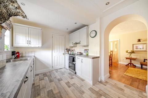 3 bedroom end of terrace house for sale, Lady Street, Dulverton, Somerset, TA22