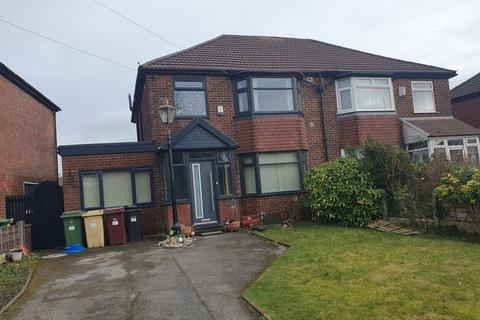 3 bedroom semi-detached house to rent, Radcliffe Road, Bolton