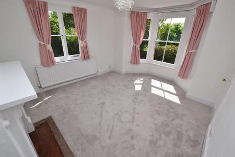 undefined, Malvern WR14