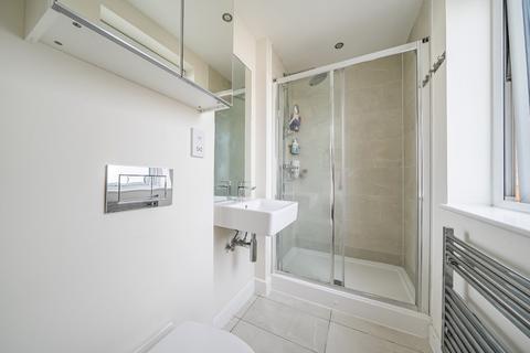 2 bedroom apartment for sale, Beaumont Apartments, Hawker Drive, Addlestone, Surrey, KT15
