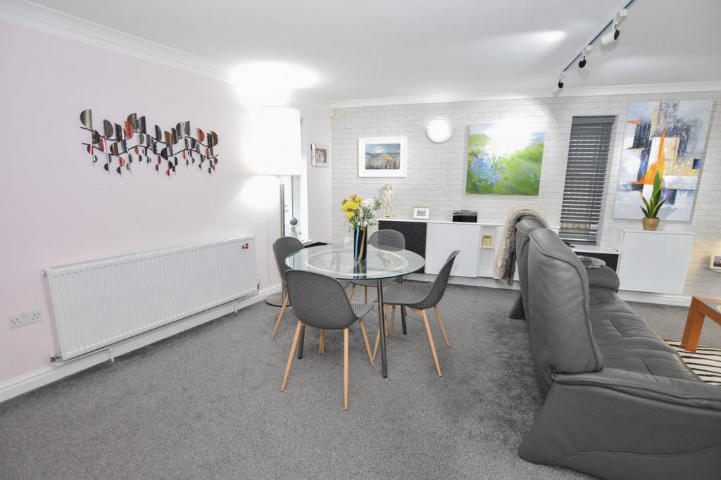 Lounge Dining Room