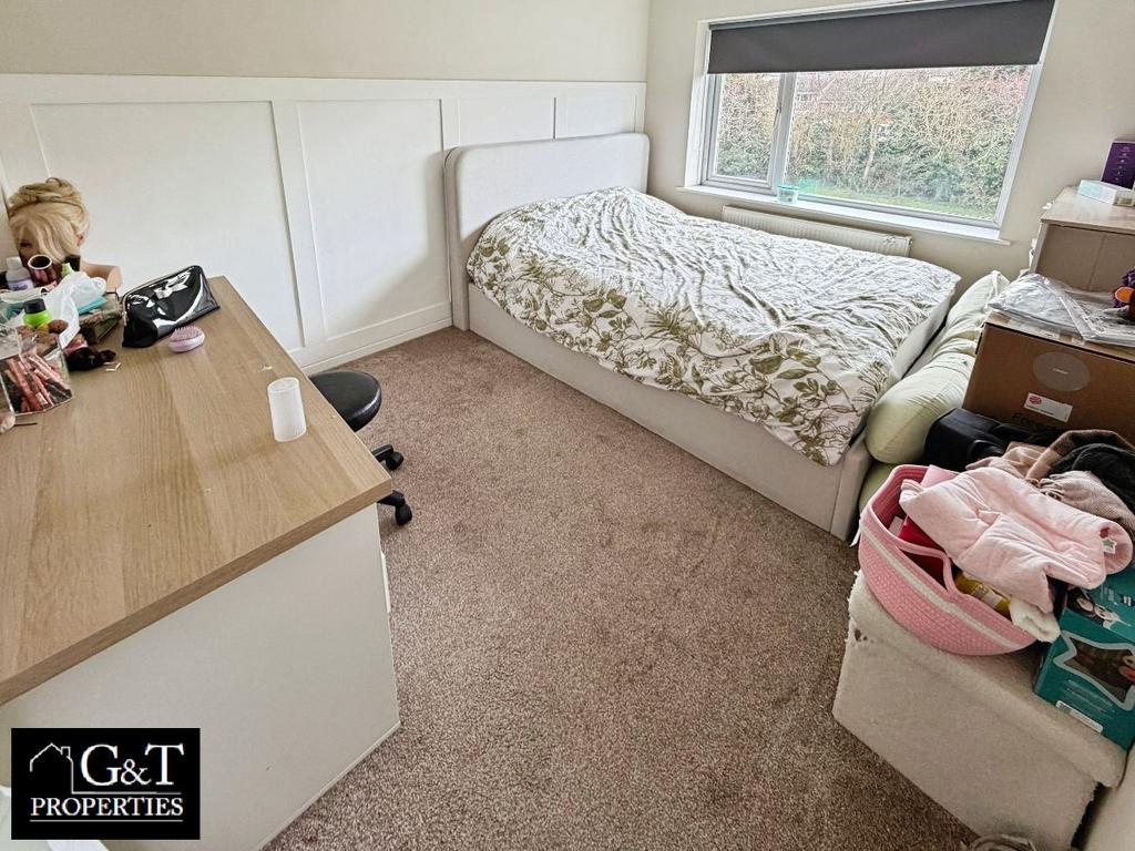 2nd Bedroom