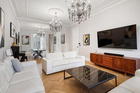 undefined, Eccleston Square, London, SW1V