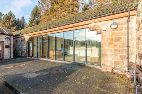 Office to rent, The Avenue Esholt BD17 7RH