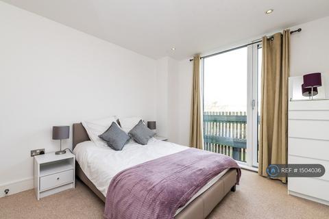 undefined, Grosvenor Court, London, E14