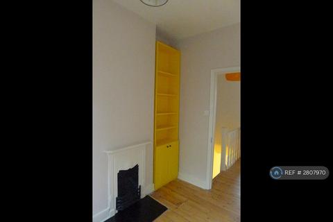 3 bedroom terraced house to rent, Kemble  Road, London, SE23