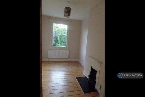 3 bedroom terraced house to rent, Kemble  Road, London, SE23