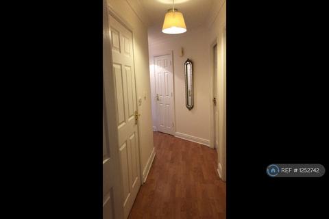 2 bedroom flat to rent, Mill Hill, London, NW7