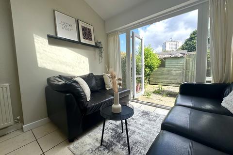 1 bedroom house to rent, Leeson Walk, Harborne B17