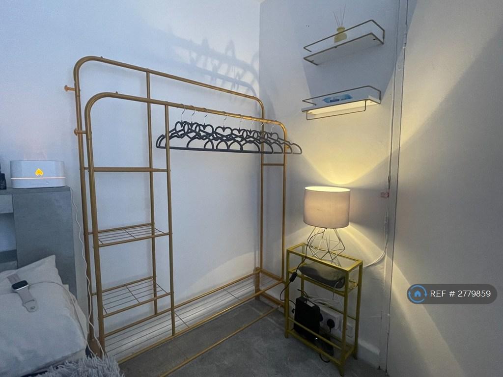 Clothes Rail