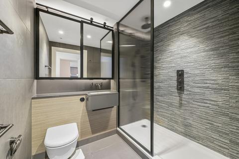 3 bedroom apartment to rent, Bowden House, SW11