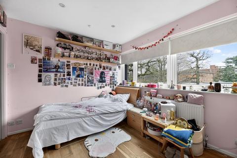3 bedroom terraced house for sale, Galgate Close, London