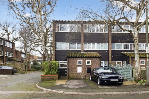 3 bedroom terraced house for sale, Galgate Close, London