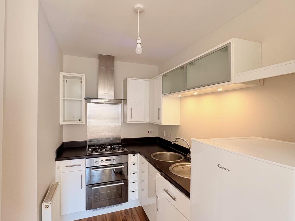 11-3 CC-Kitchen2
