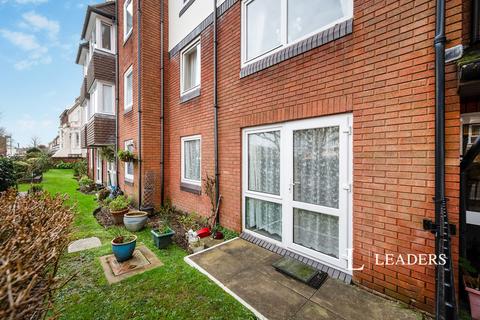 1 bedroom flat to rent, Homerose House, Cottage Grove, PO5