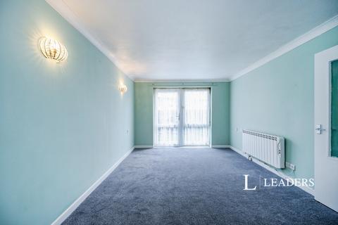 1 bedroom flat to rent, Homerose House, Cottage Grove, PO5