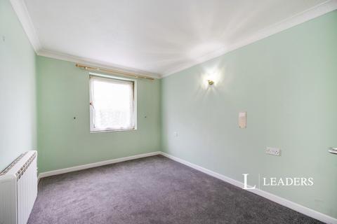 1 bedroom flat to rent, Homerose House, Cottage Grove, PO5