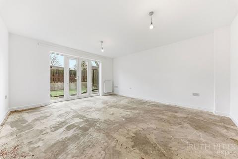 3 bedroom end of terrace house for sale, Northfield Grange, Pontefract WF9