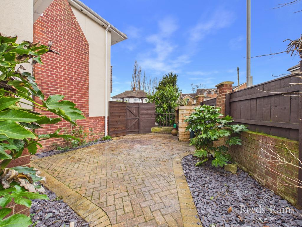 Side Garden